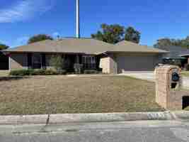 featured image of 8770 Kennedy Dr #1