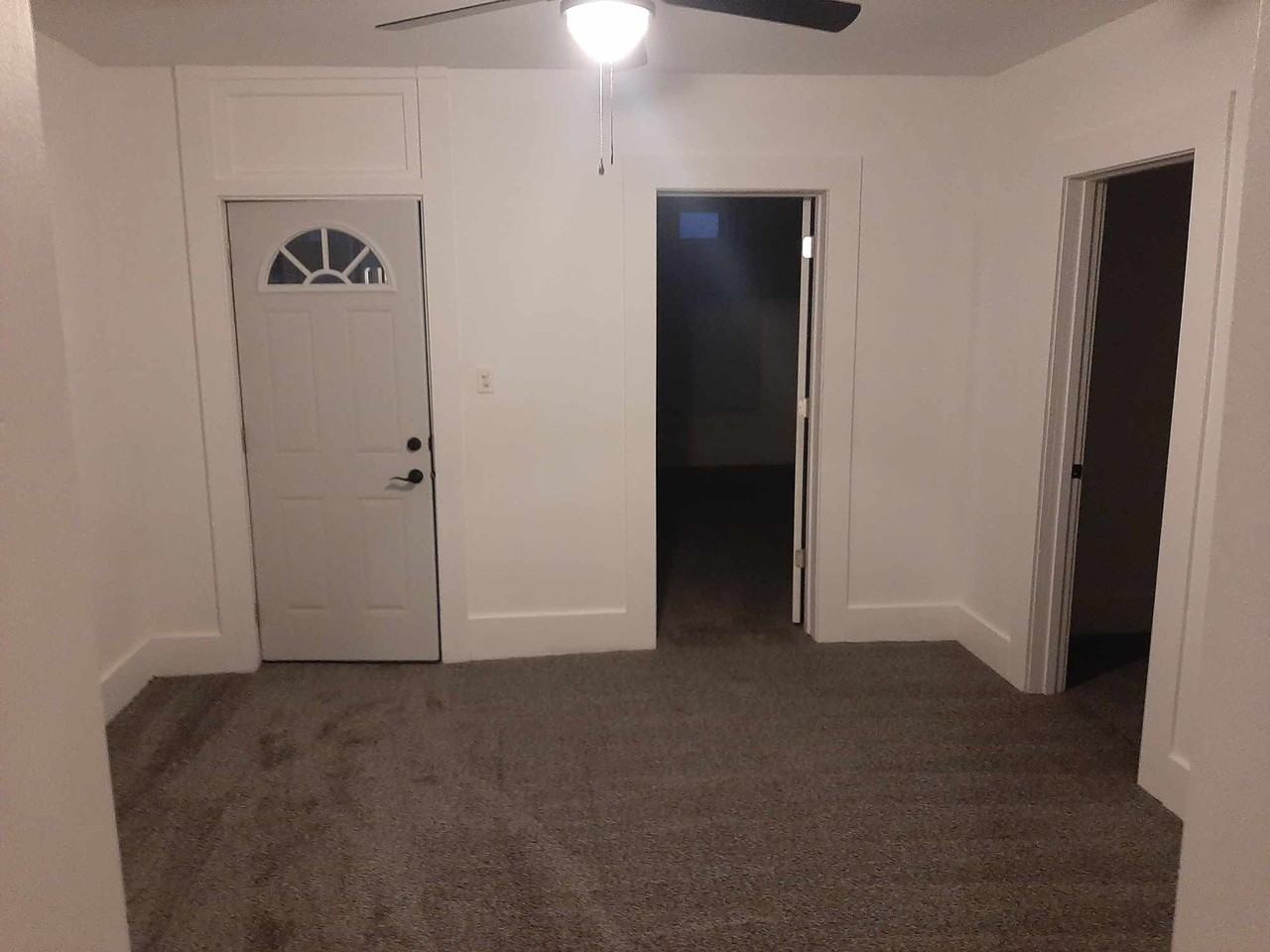 122 W Somers St #122 - Photo 3 of 12