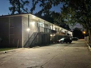 520 E Lagrange St #17