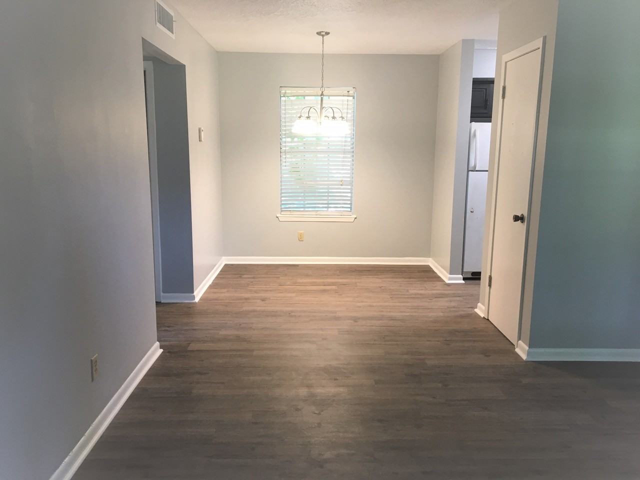 520 E Lagrange St #17 - Photo 4 of 21