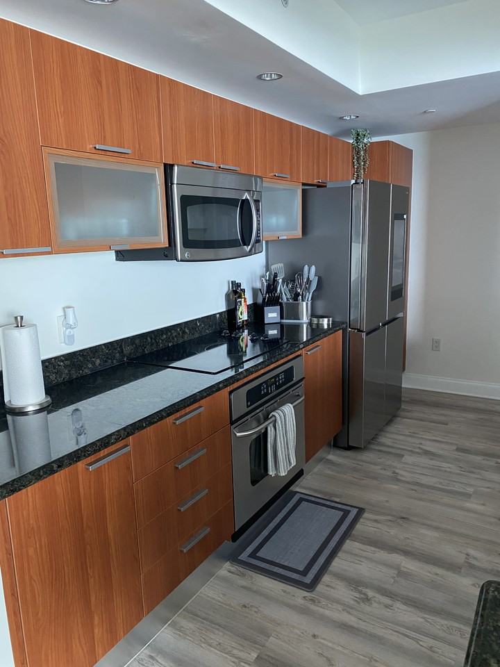 231 Riverside Dr #5thFL - Photo 6 of 24