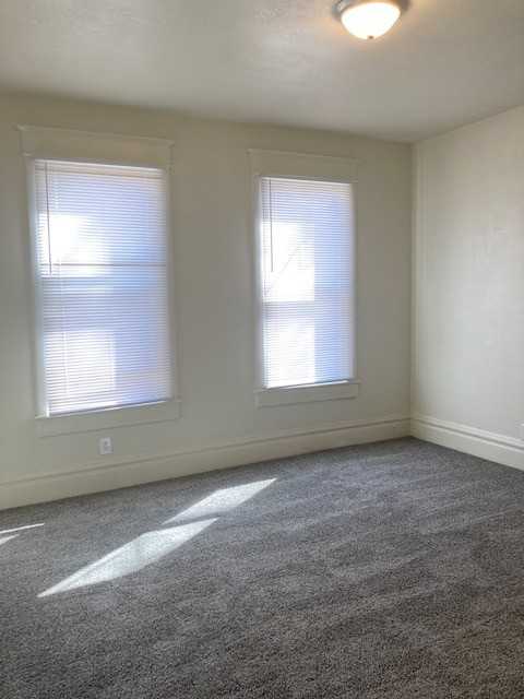 2419 Northeast Madison Avenue - Photo 7 of 18