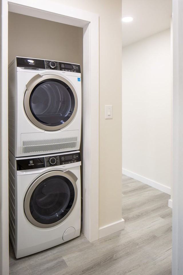 Grandview Gardens - Photo 4 of 23