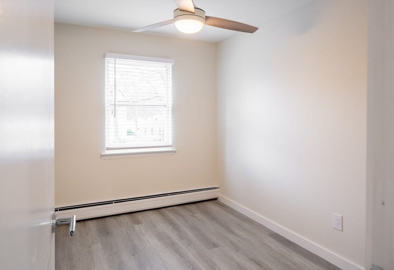 Grandview Gardens - Photo 5 of 23