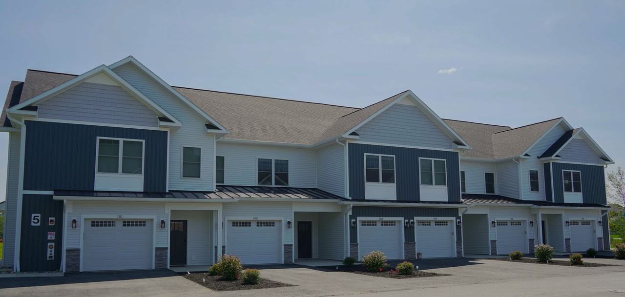 The Residence at Wemple Road - Photo 3 of 31