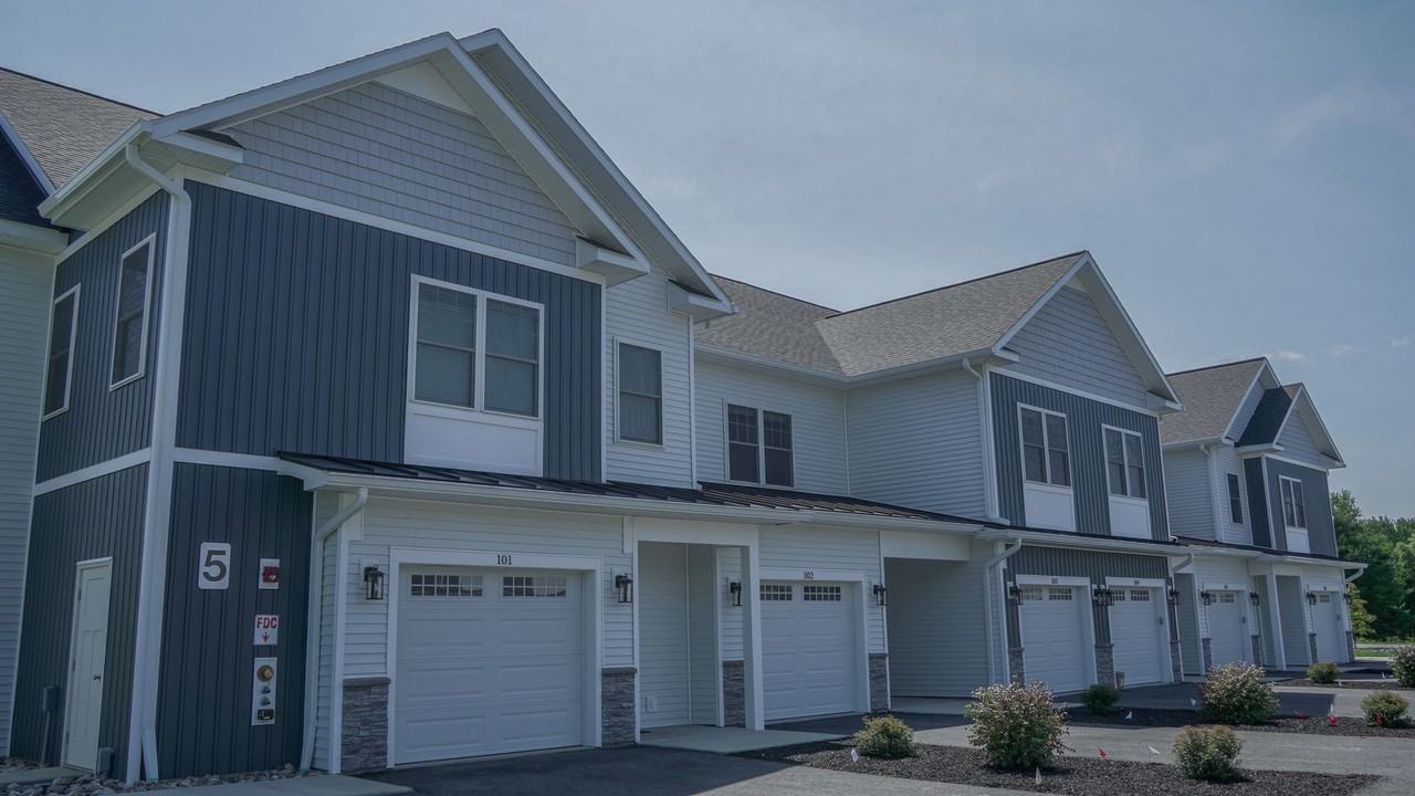 The Residence at Wemple Road - Photo 4 of 31