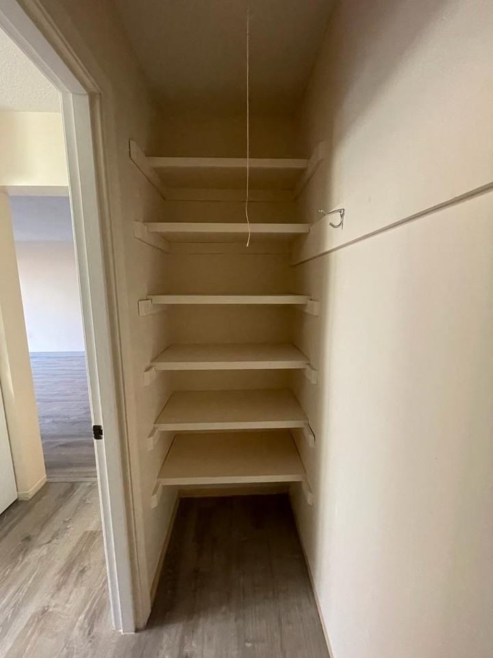 Hyannis House - Photo 7 of 10