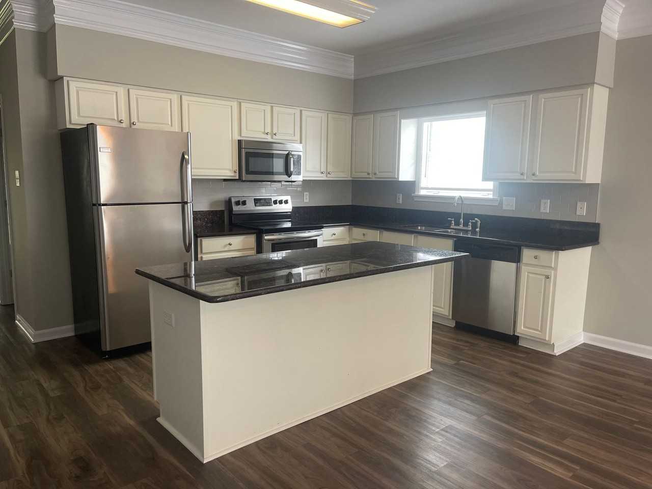 Hilltop Patio Home with a view! - Photo 3 of 9