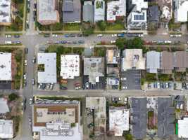 featured image of 2214 Yale Ave E