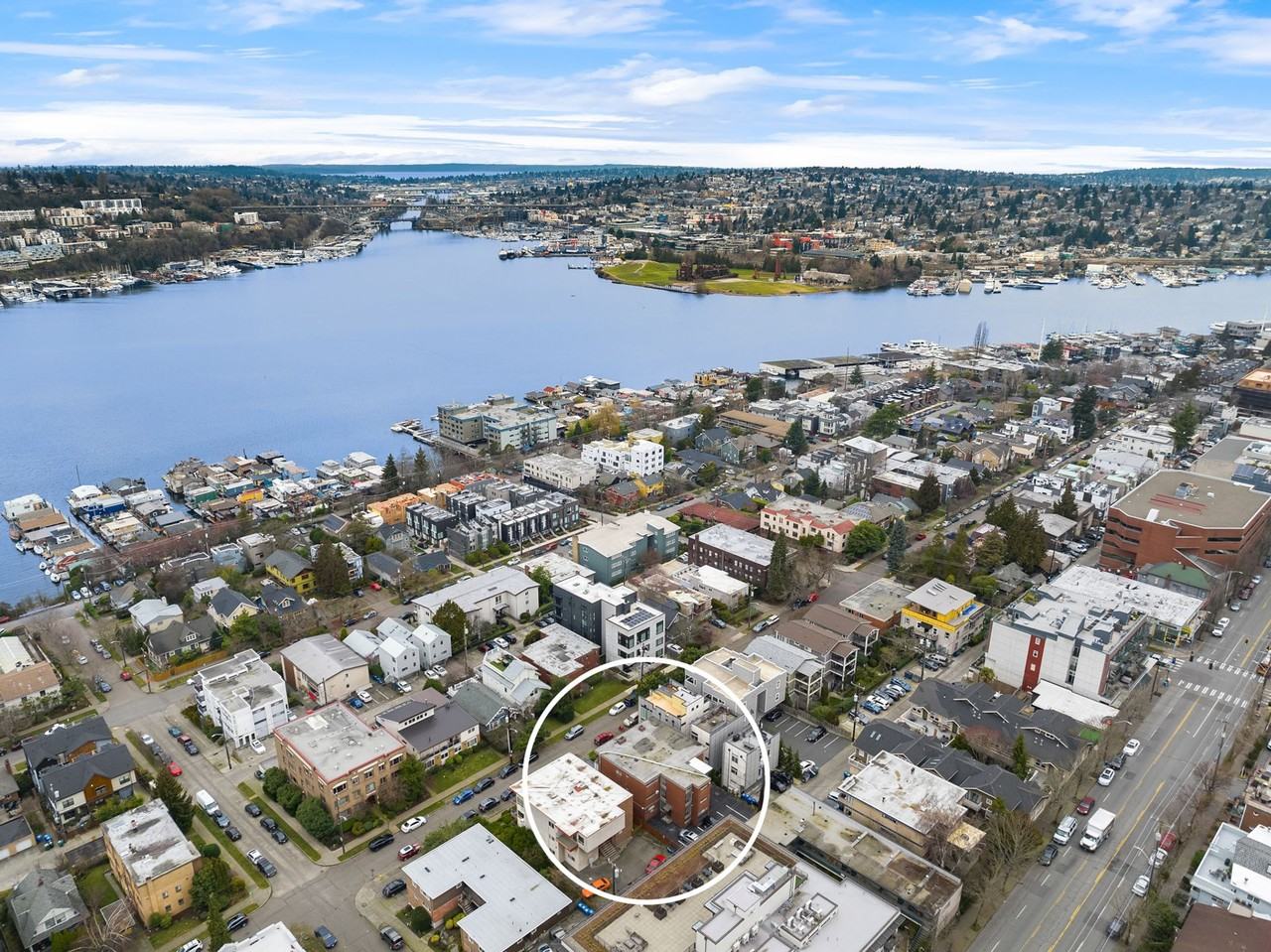 Hearthside Manor - Photo 4 of 14