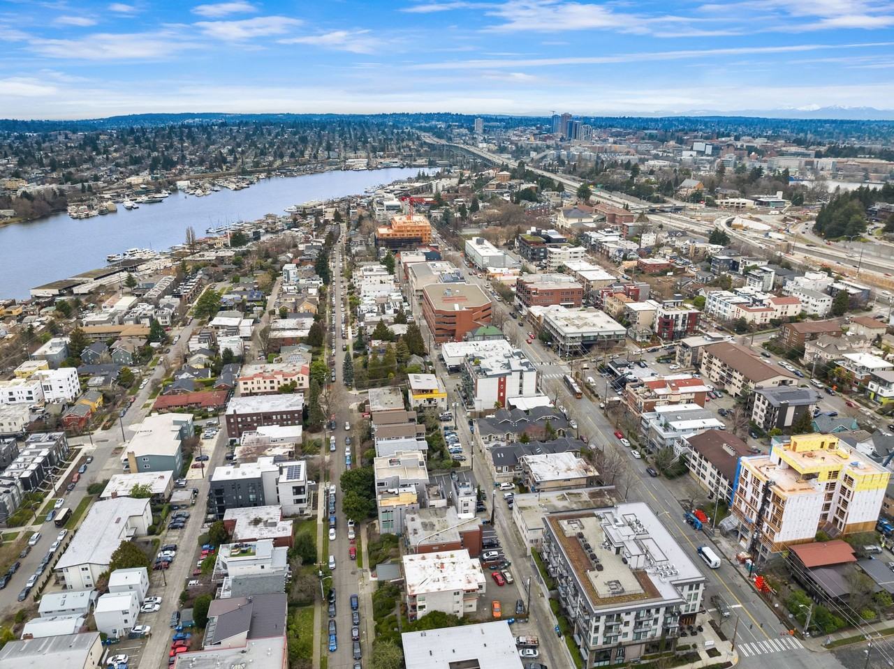 Hearthside Manor - Photo 5 of 14