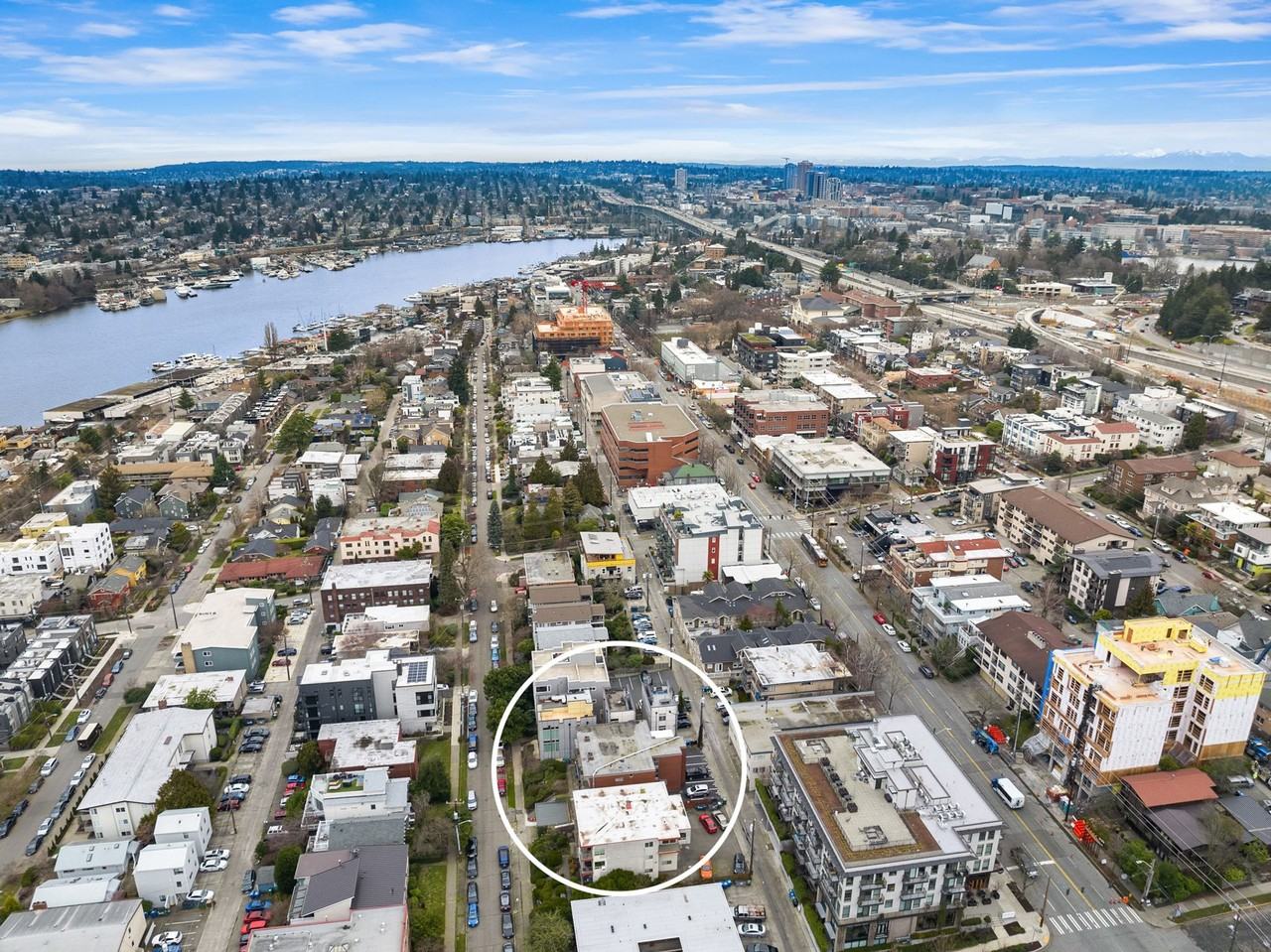 Hearthside Manor - Photo 6 of 14