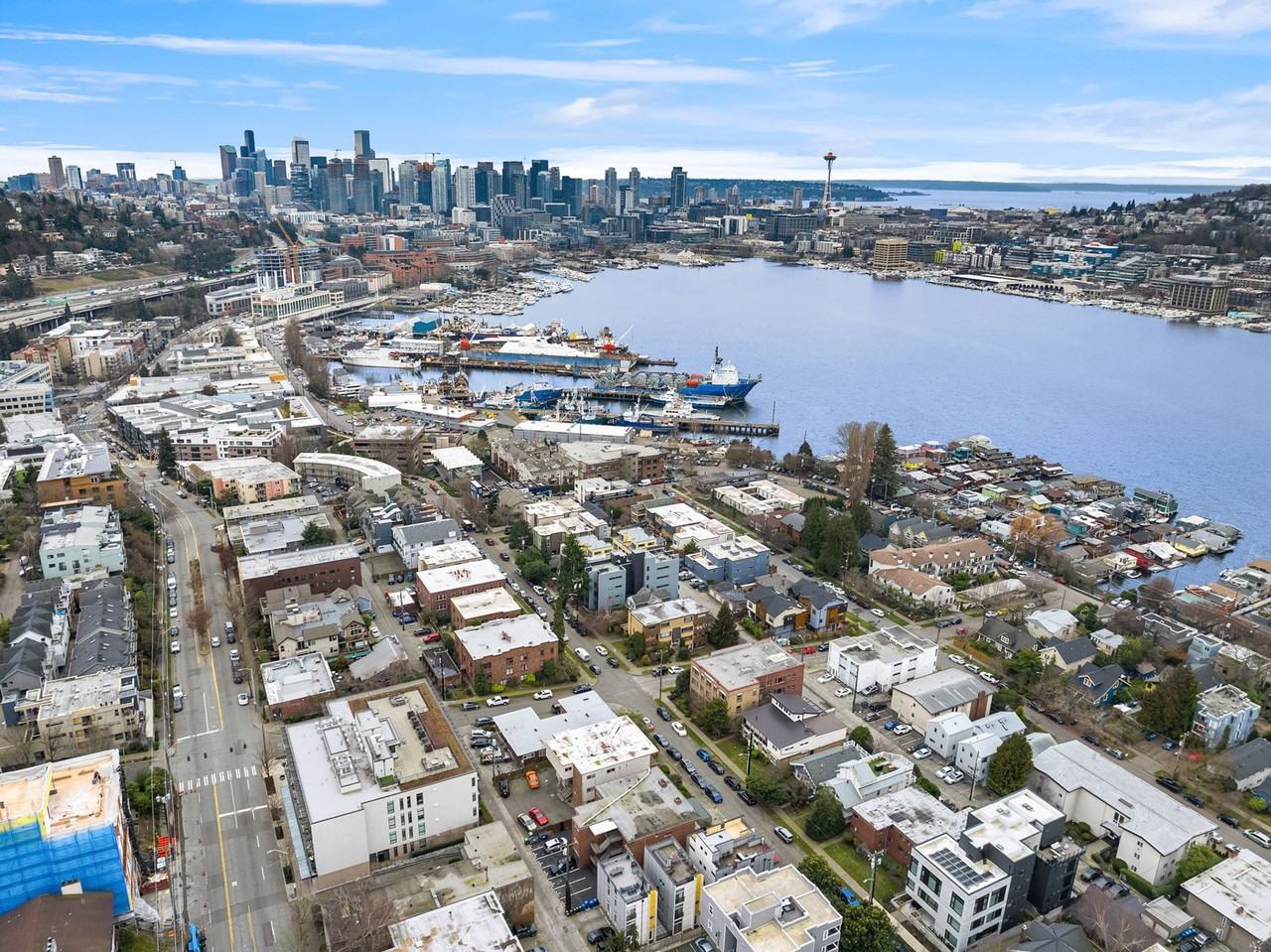 Hearthside Manor - Photo 7 of 14