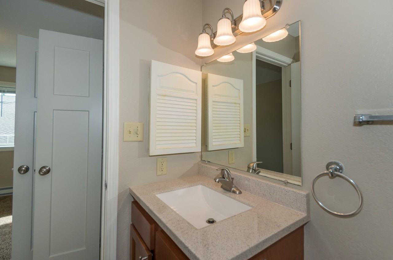 Dynasty Apartments - Photo 7 of 9