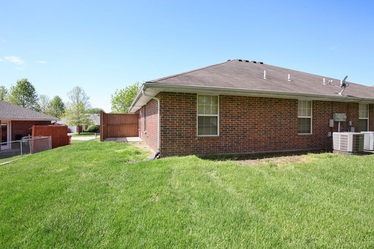 Oak Grove-C1 - Photo 3 of 15