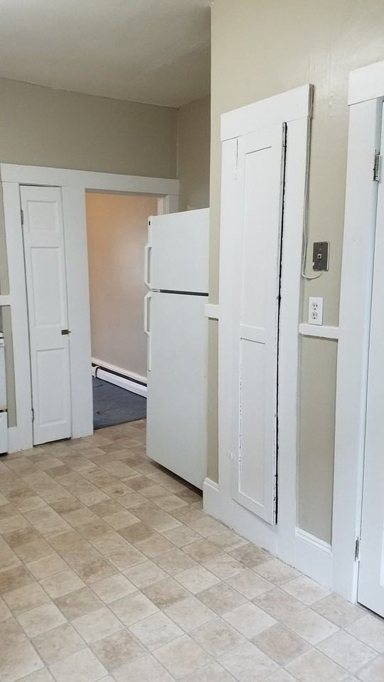 341 Main Street - Photo 3 of 10