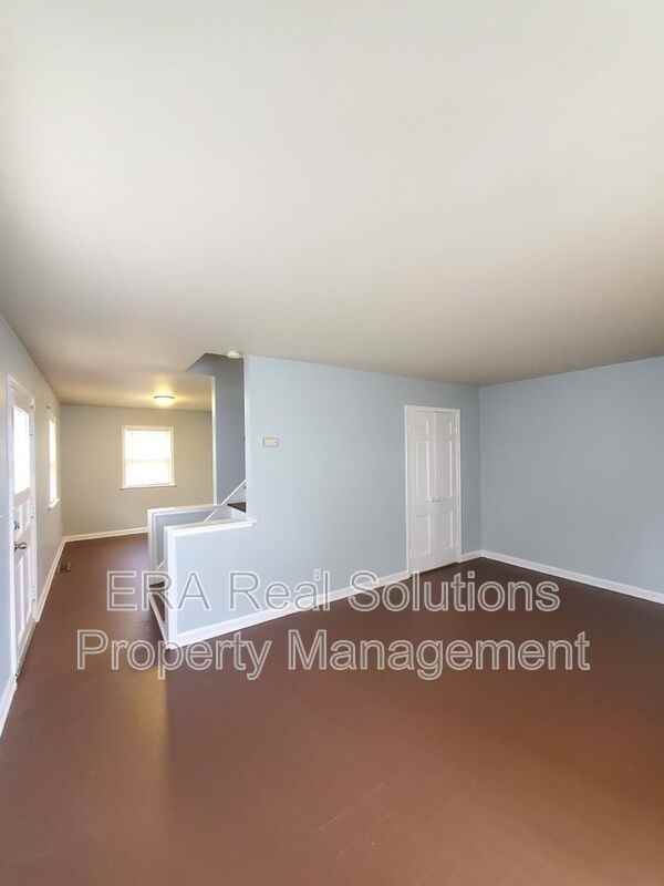 129 N Hampton Rd - Photo 2 of 16