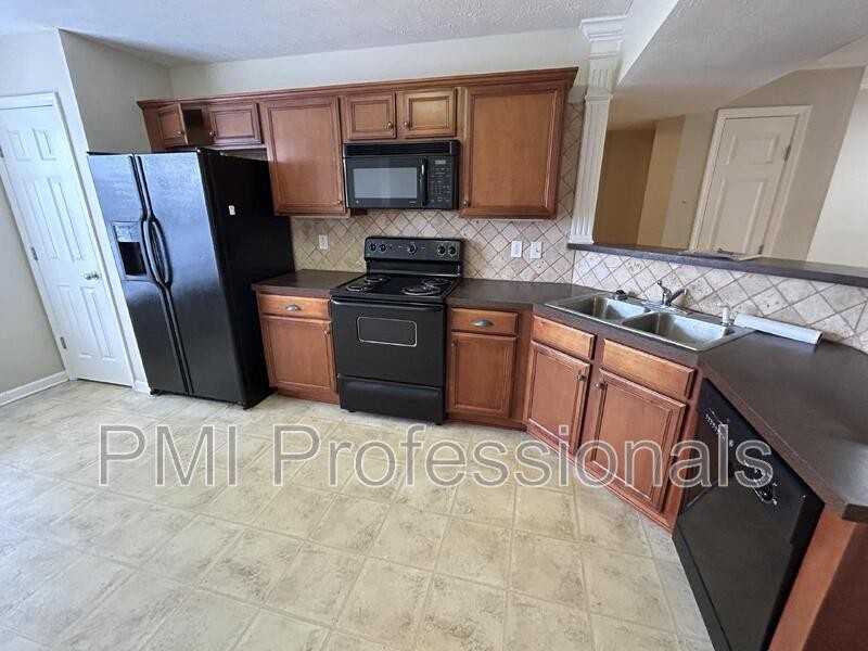 3848 Chippewa Pl - Photo 4 of 11