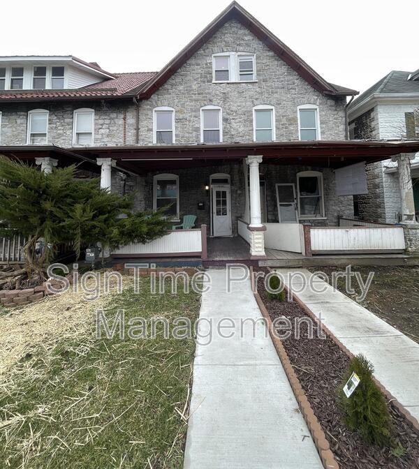 16 1/2 Belview Ave - Photo 2 of 20