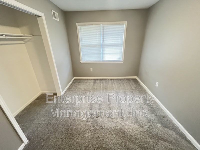 4379 Hunt Cliff Trace St - Photo 2 of 15