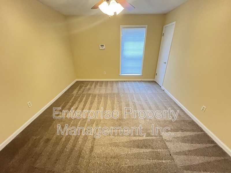 4379 Hunt Cliff Trace St - Photo 7 of 15