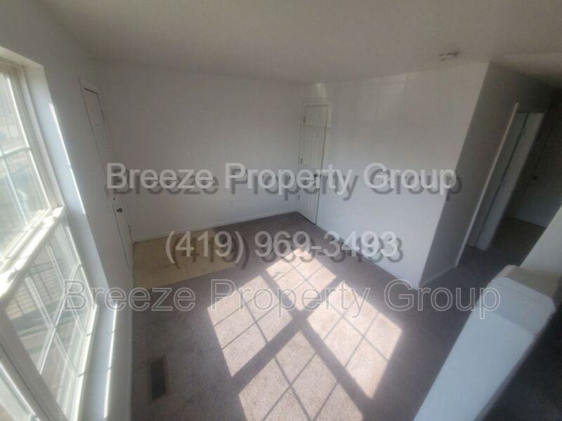 521 Hope St - Photo 7 of 14