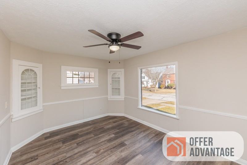 1284 Avondale Rd - Photo 5 of 10