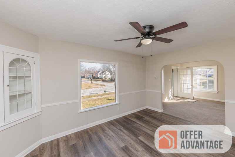 1284 Avondale Rd - Photo 6 of 10