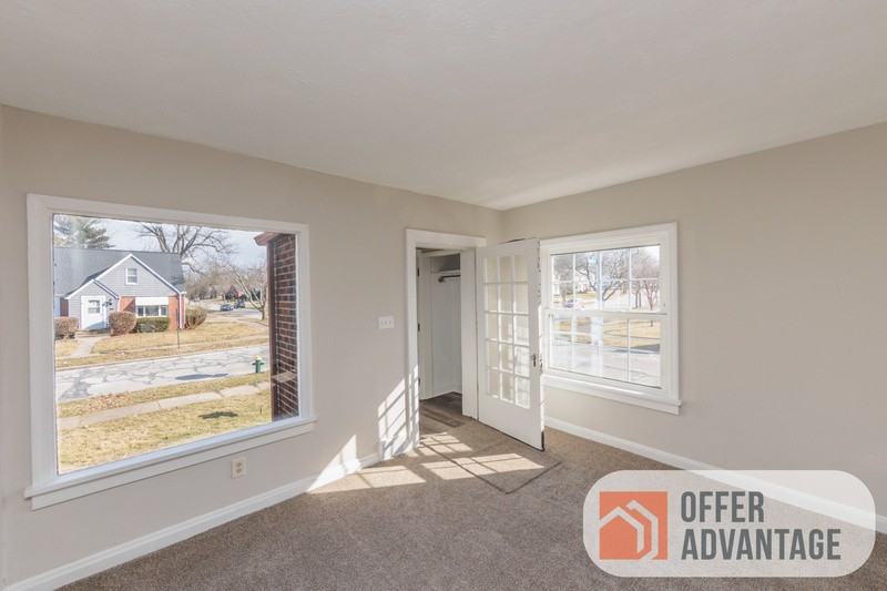 1284 Avondale Rd - Photo 7 of 10