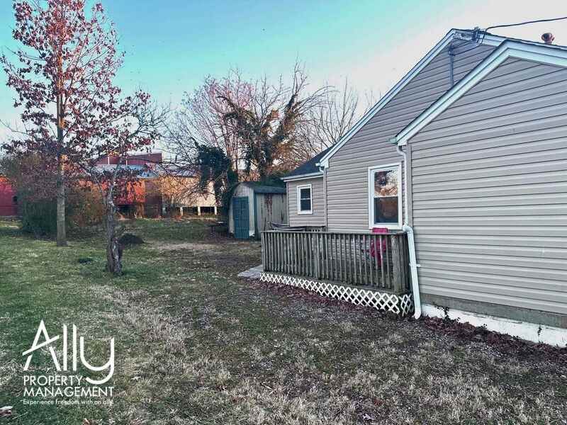 307 Stonewall Ave - Photo 3 of 13