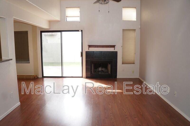 1115 W Windjammer Dr - Photo 2 of 23