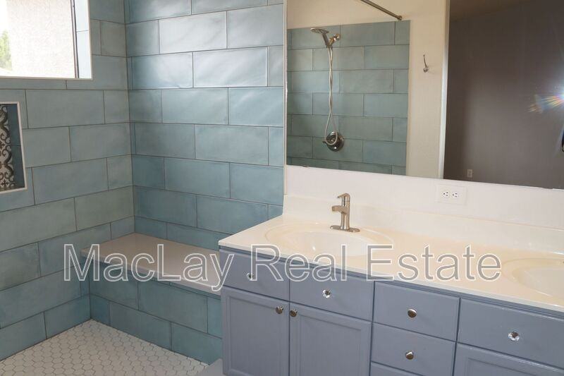 1115 W Windjammer Dr - Photo 4 of 23