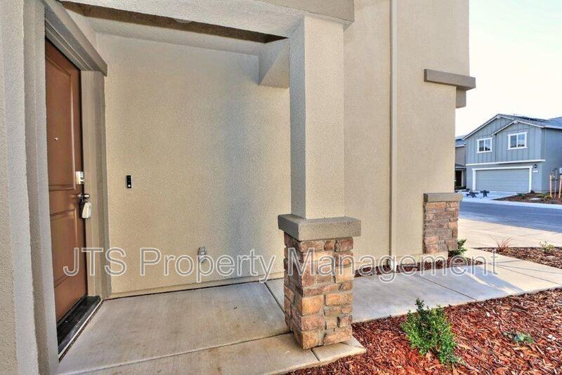 2049 Shady Tree Cir - Photo 4 of 50