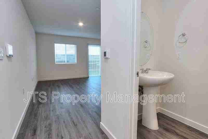 2049 Shady Tree Cir - Photo 7 of 50