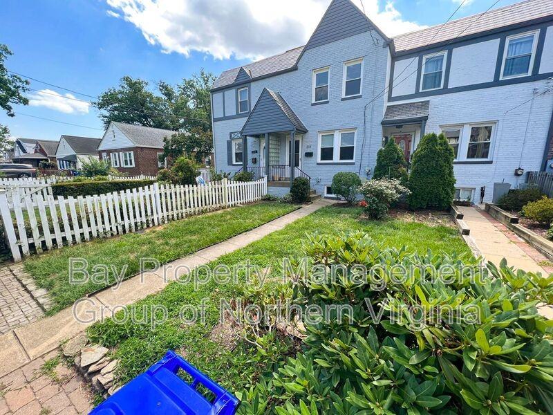 814 S Ode St - Photo 2 of 39