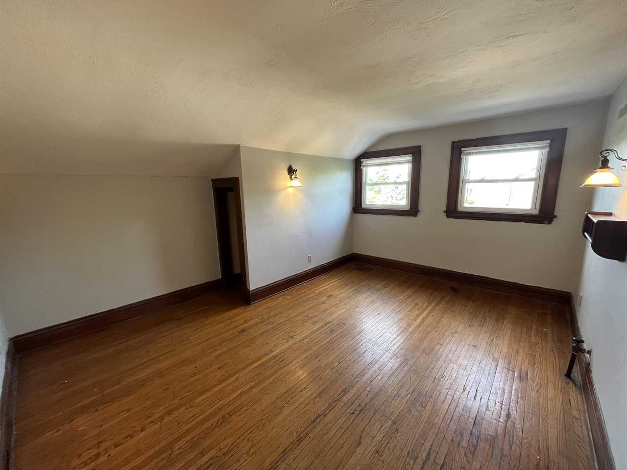 172 High Street - Photo 3 of 11