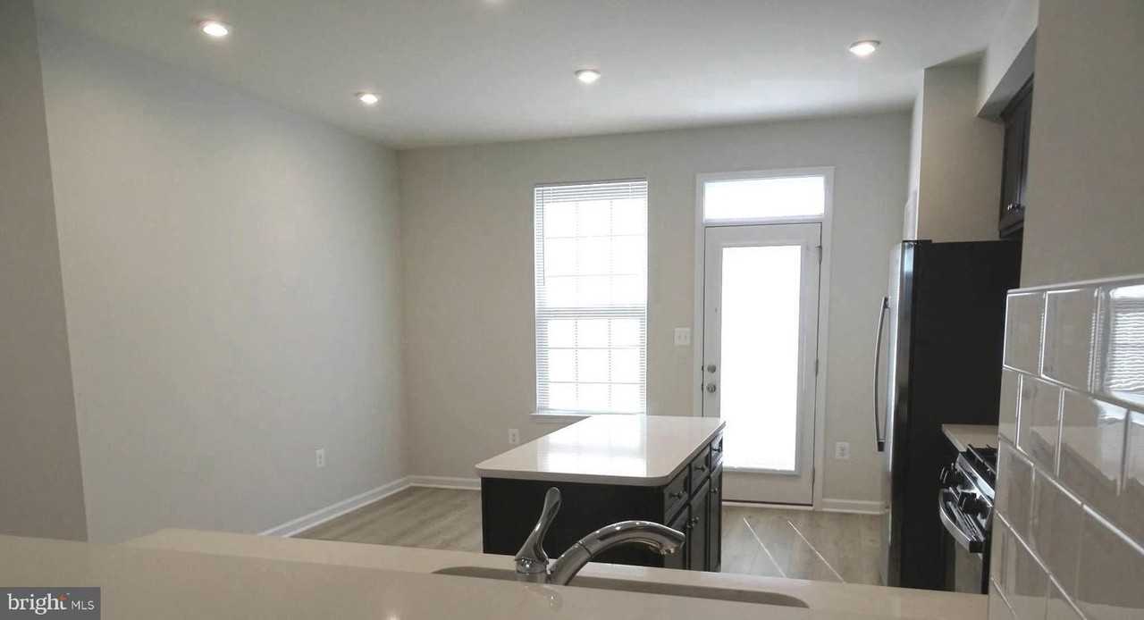 1024 Trestle Dr #1 - Photo 3 of 27