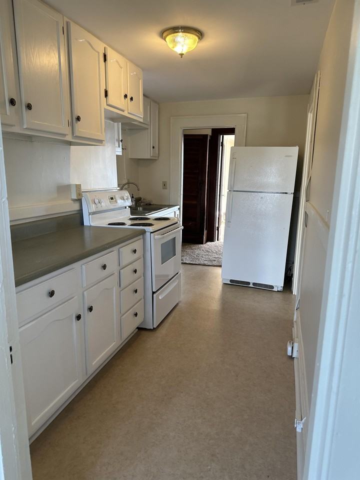 891 Haywood Rd #1 - Photo 5 of 12