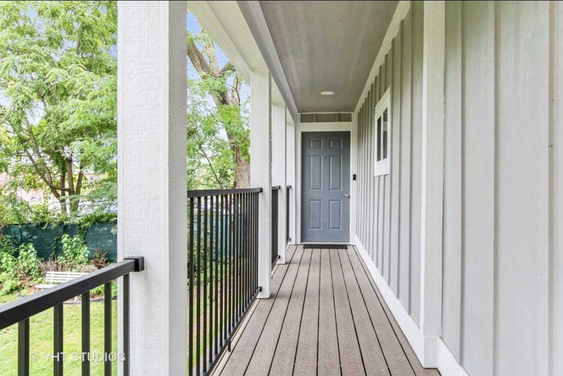 21 W Franklin Ave #2 - Photo 2 of 14