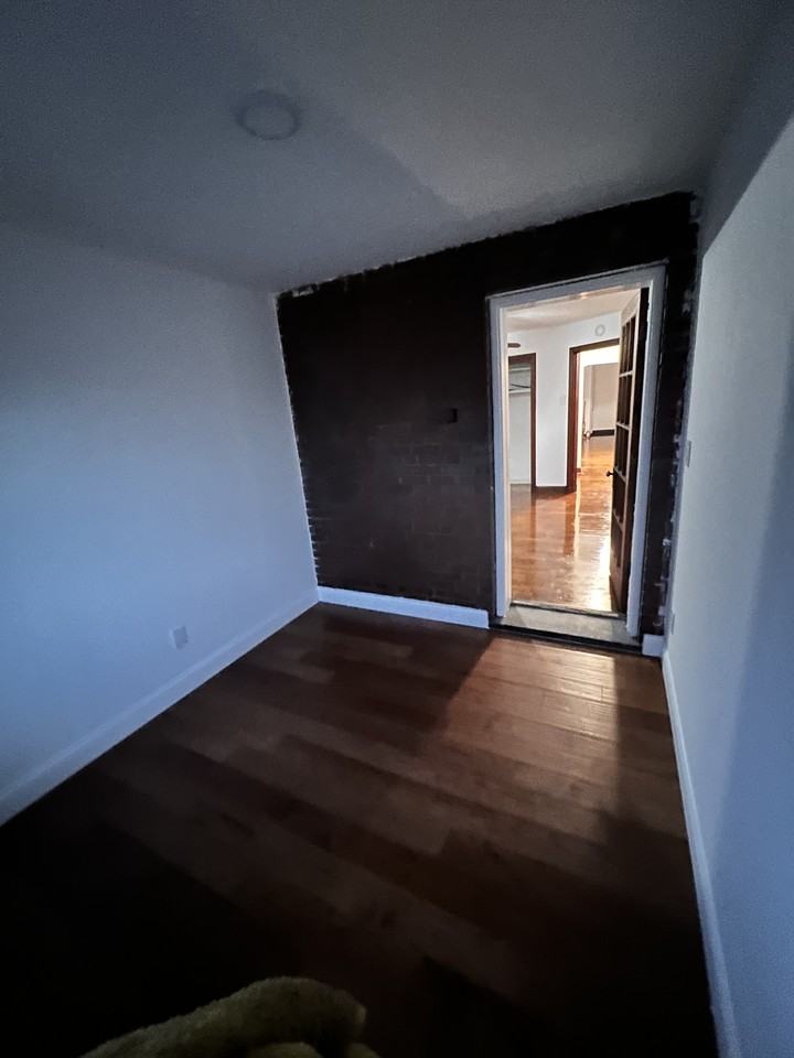 5817 Mardel Ave #5817B - Photo 3 of 16