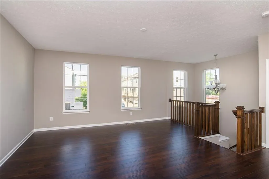 13071 Raritan Dr #13071 - Photo 4 of 39