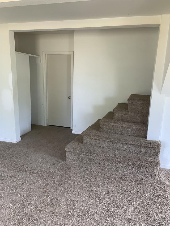 620 Hospital Rd #1 - Photo 5 of 19