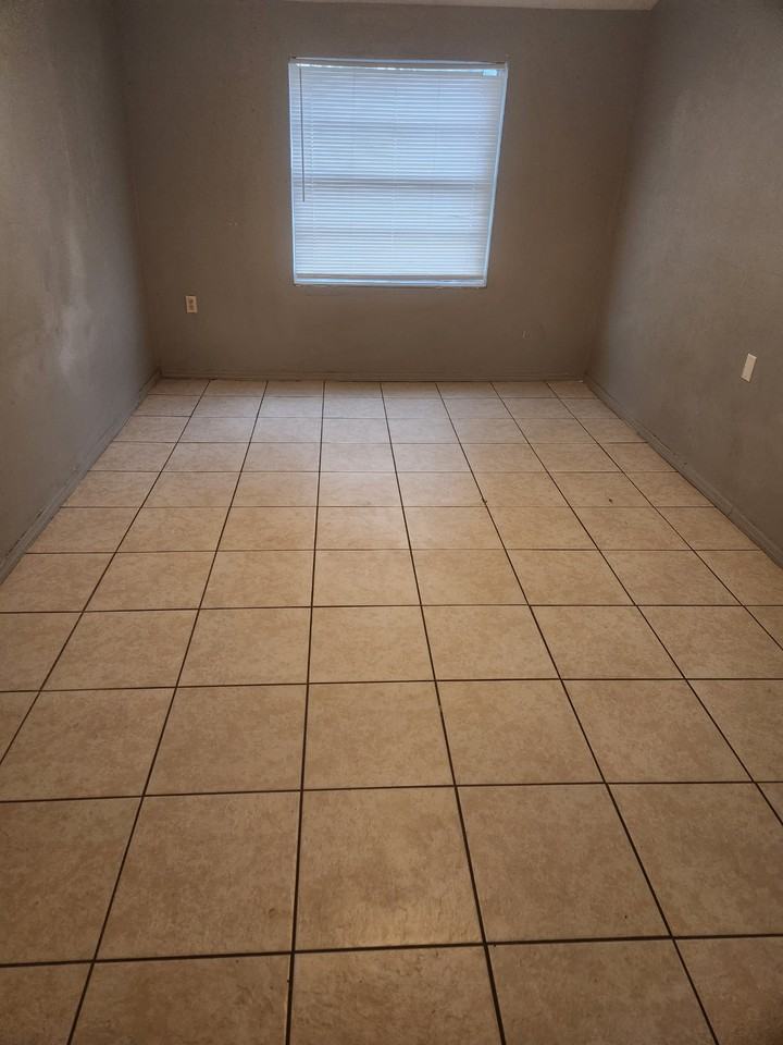 41 Queens Ct #NA - Photo 4 of 8