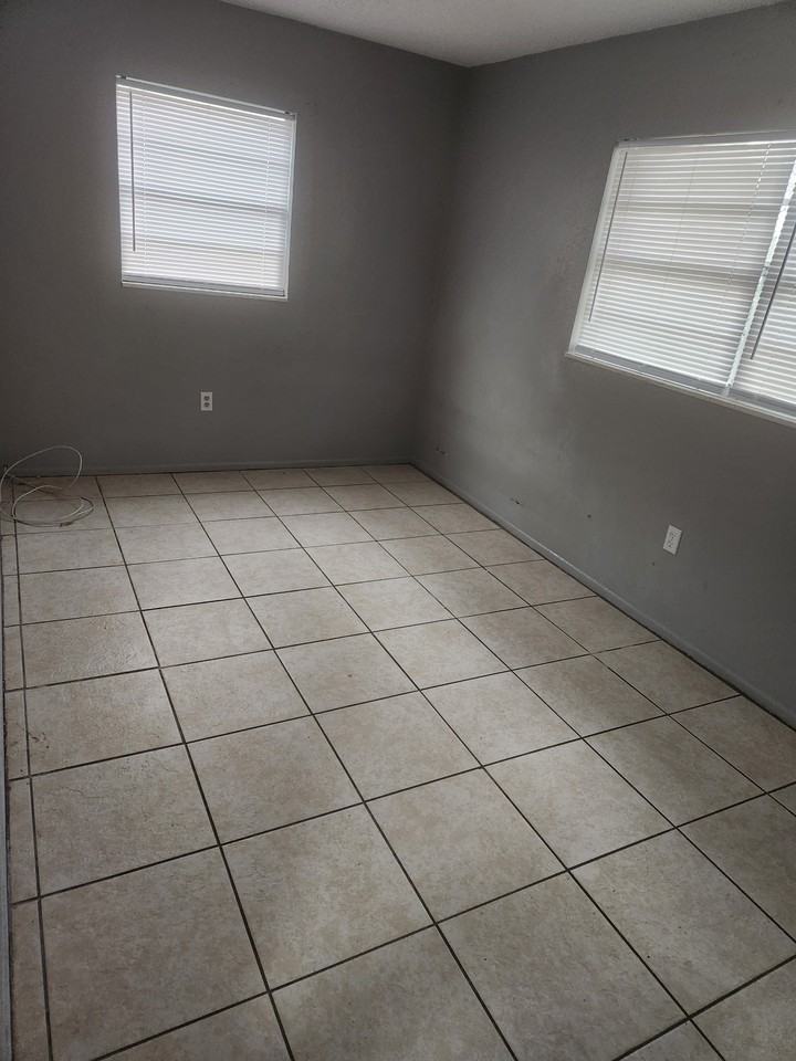 41 Queens Ct #NA - Photo 7 of 8