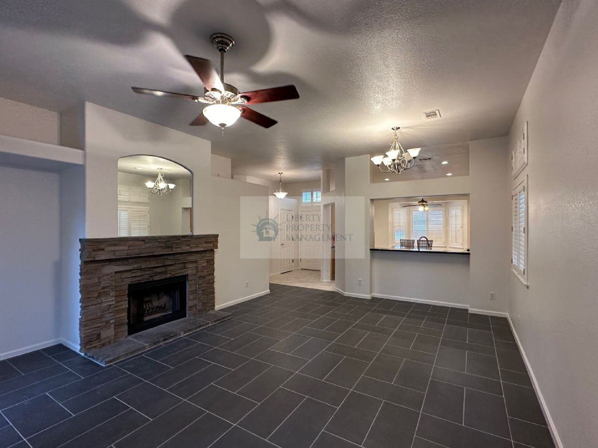 10840 Pleasant Valley Cir #NA - Photo 3 of 11