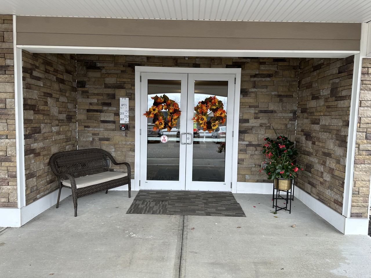 118 Copeland Ct #205 - Photo 2 of 17