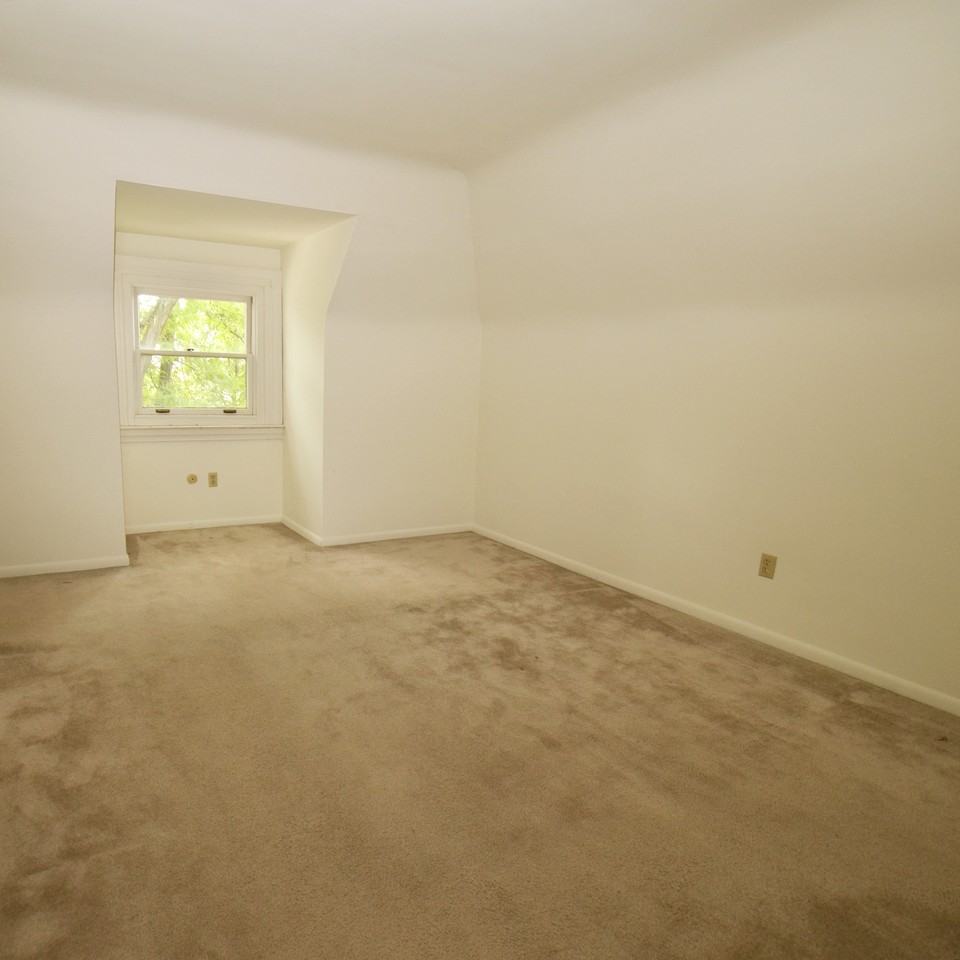 6350 Aurelia St #504 - Photo 4 of 6