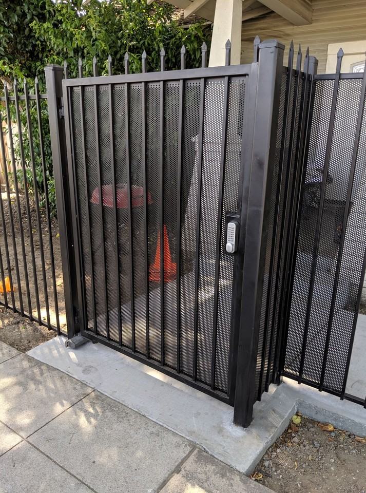 1638 Bay Rd #4 - Photo 3 of 10