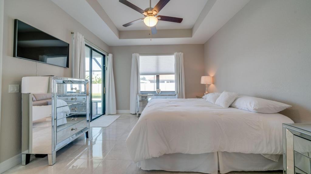 1815 Sw 22nd St - Photo 7 of 28