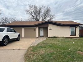 featured image of 6441 Nw Compass Dr